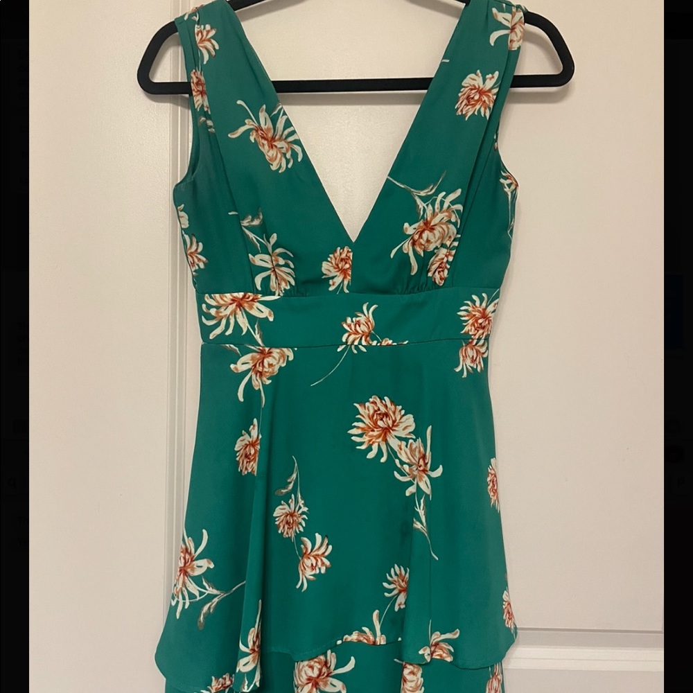 BB Dakota green,floral sundress with deep V neck and back